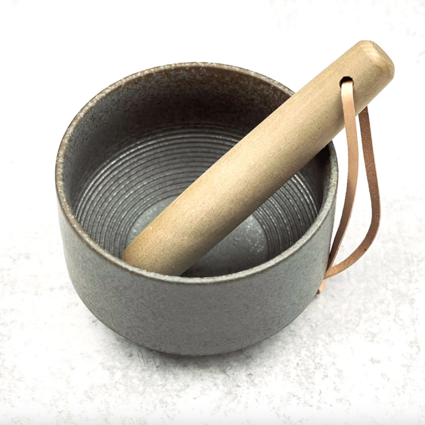 Chacha Surizuri Matcha Bowl, Charcoal