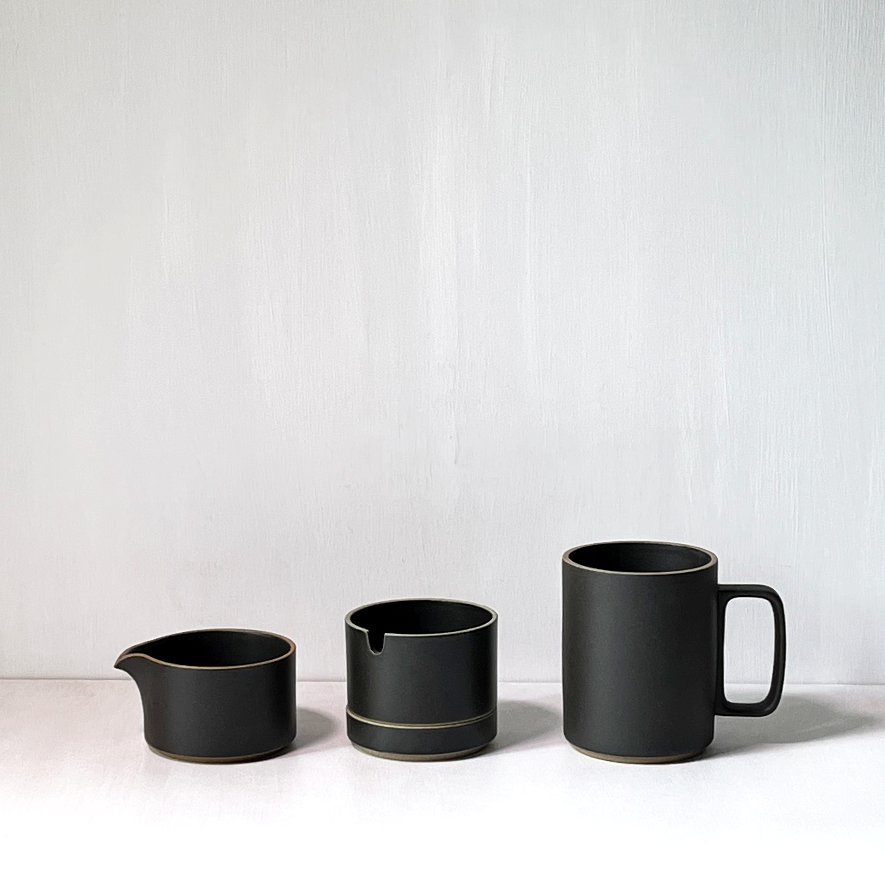 Hasami Porcelain Mug, Dark Brown