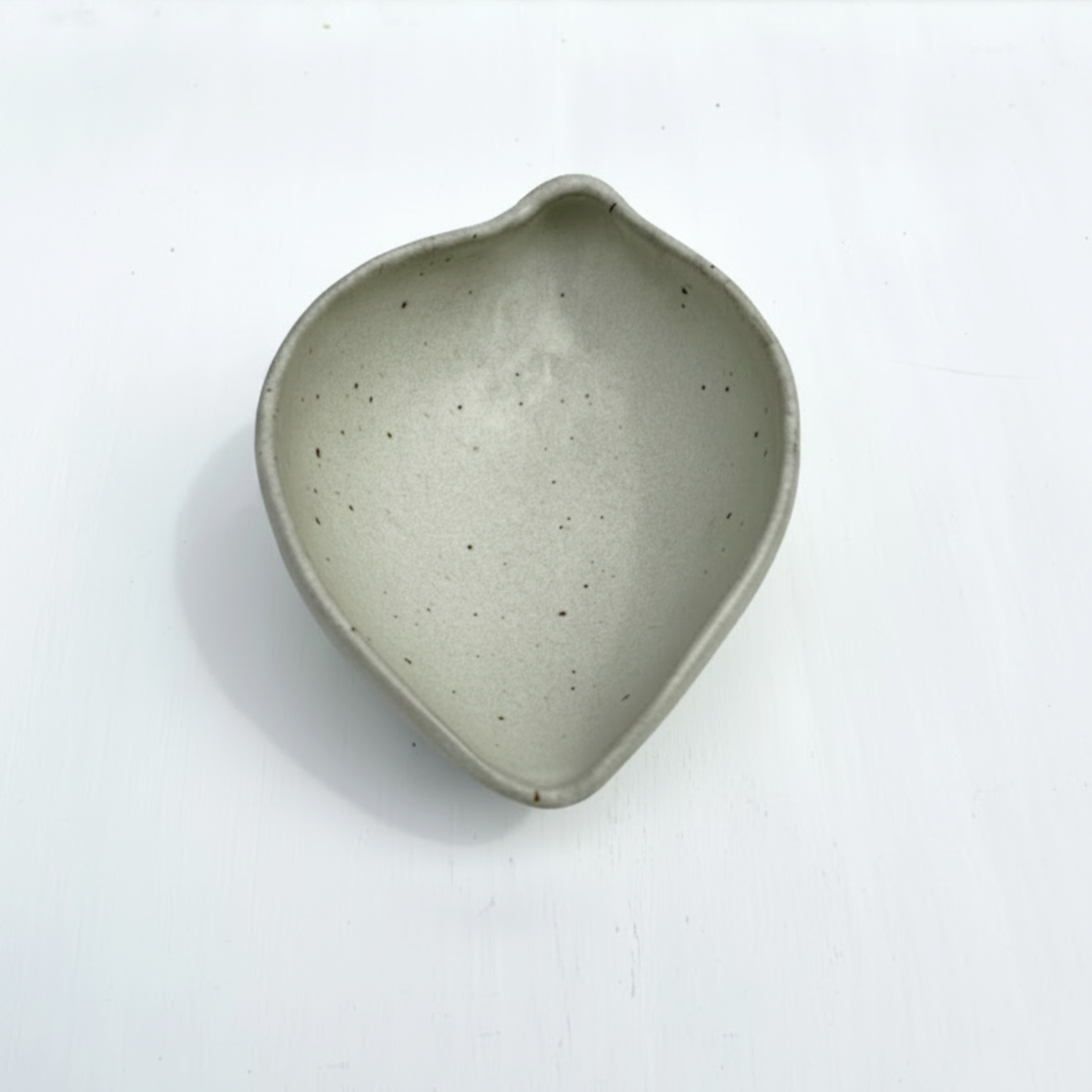 White Textured Shell Bowl, Medium