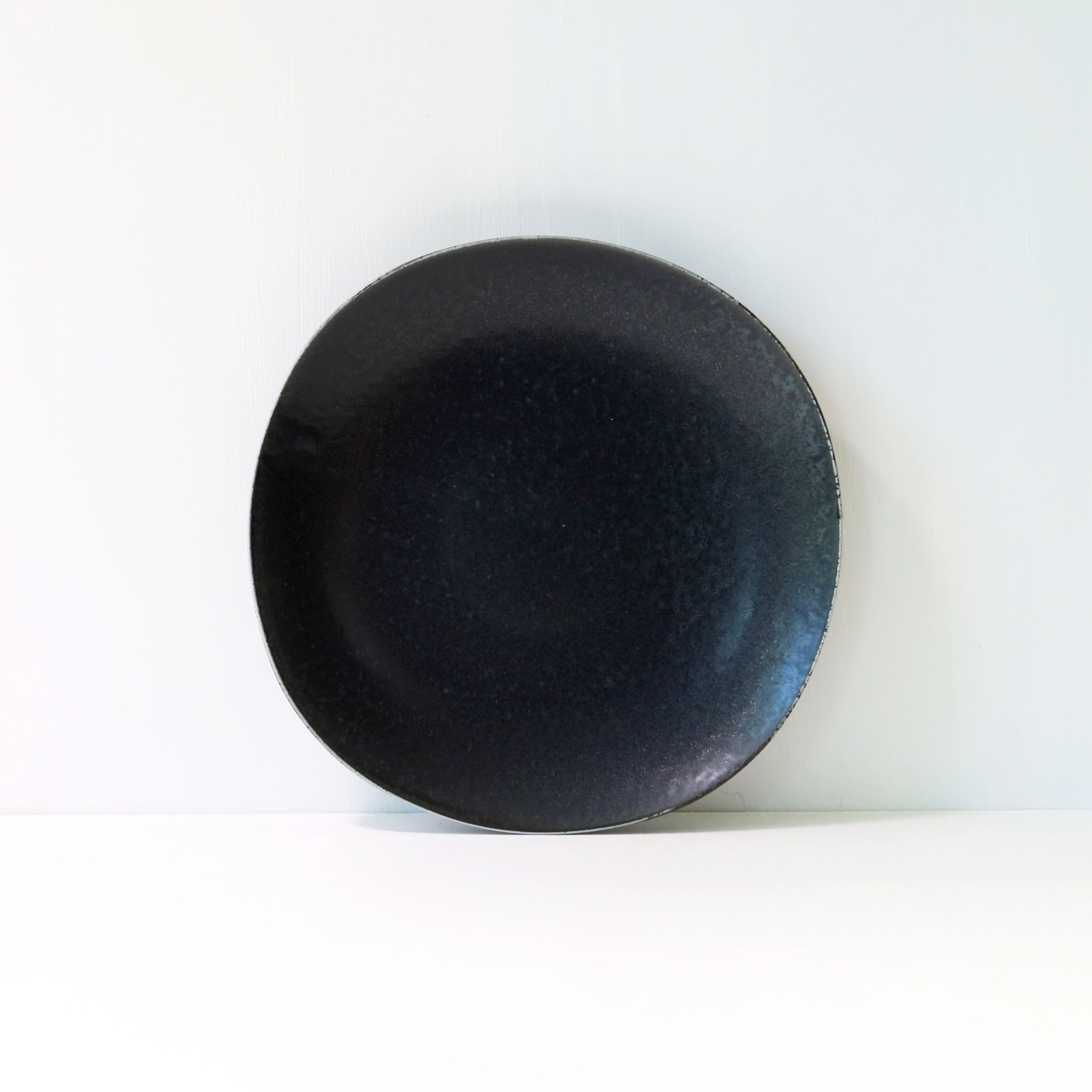Onyx Dinner Plate