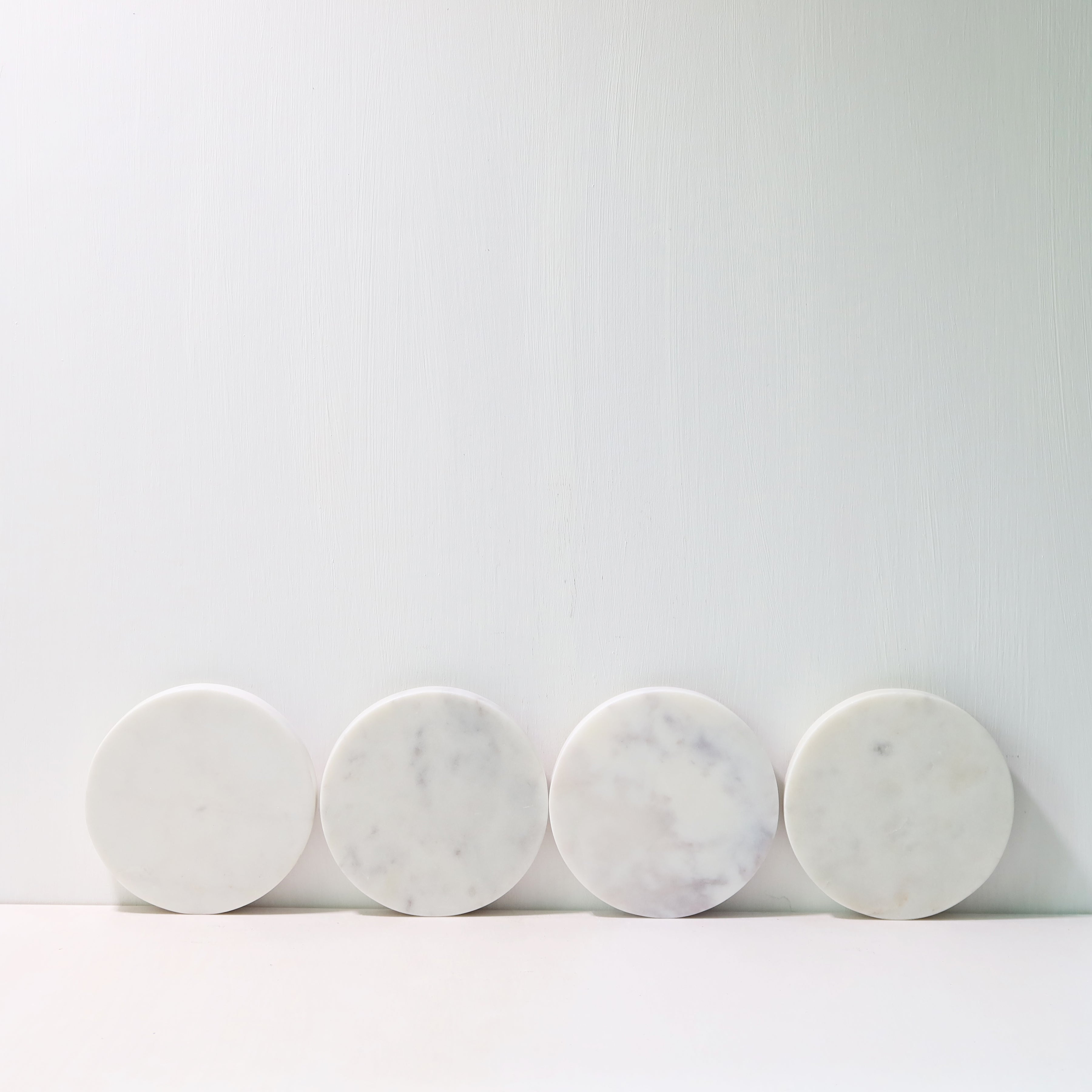 Round Coasters in Marble, Set of 4