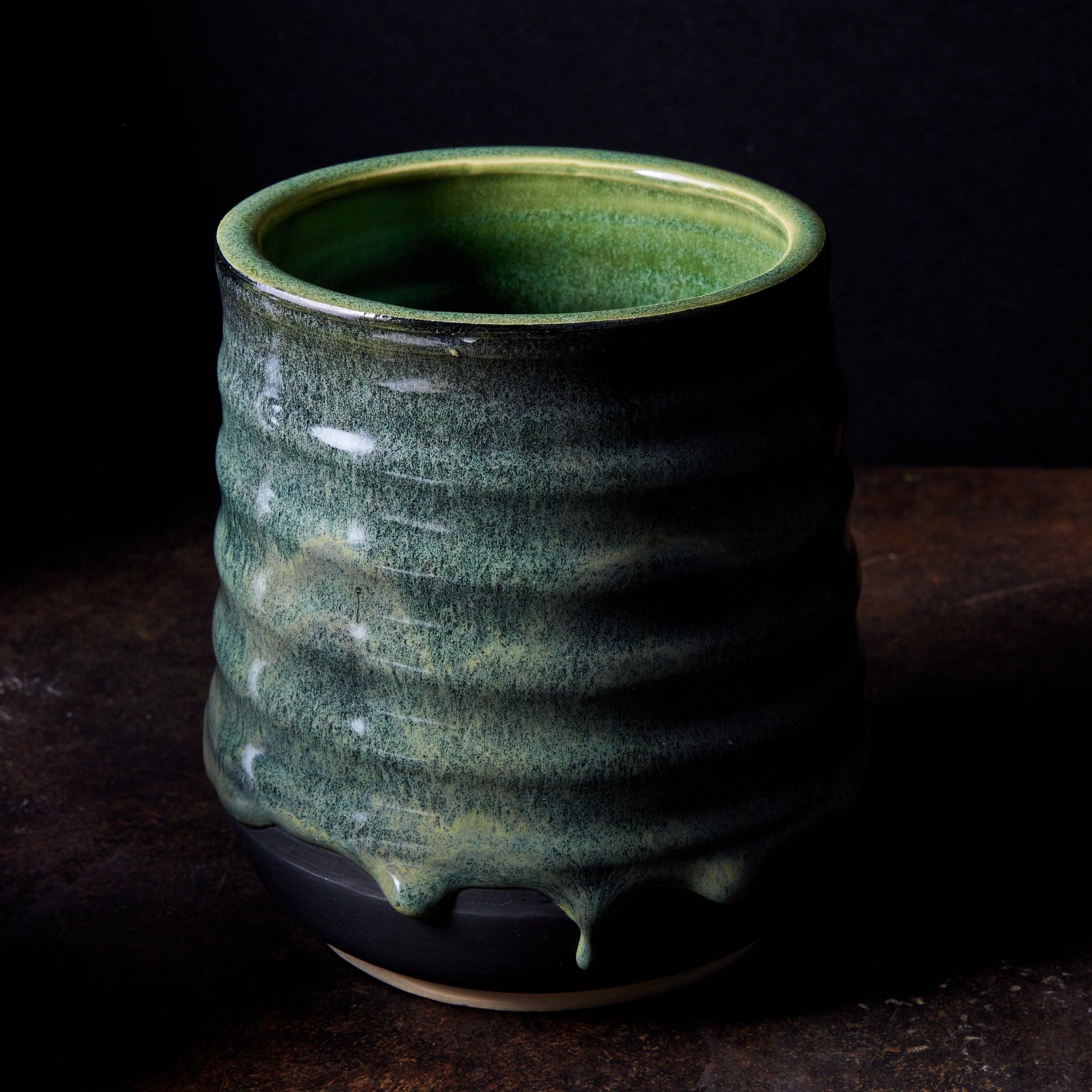 Ribbed Stoneware Black Spearmint Vase