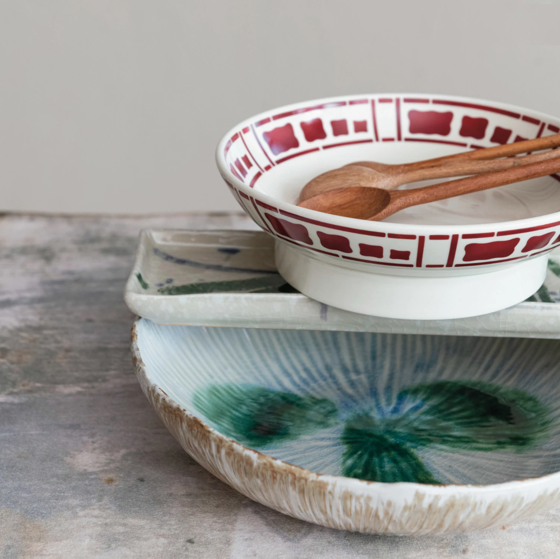 Stoneware Serving Bowl w/Crackle Glaze