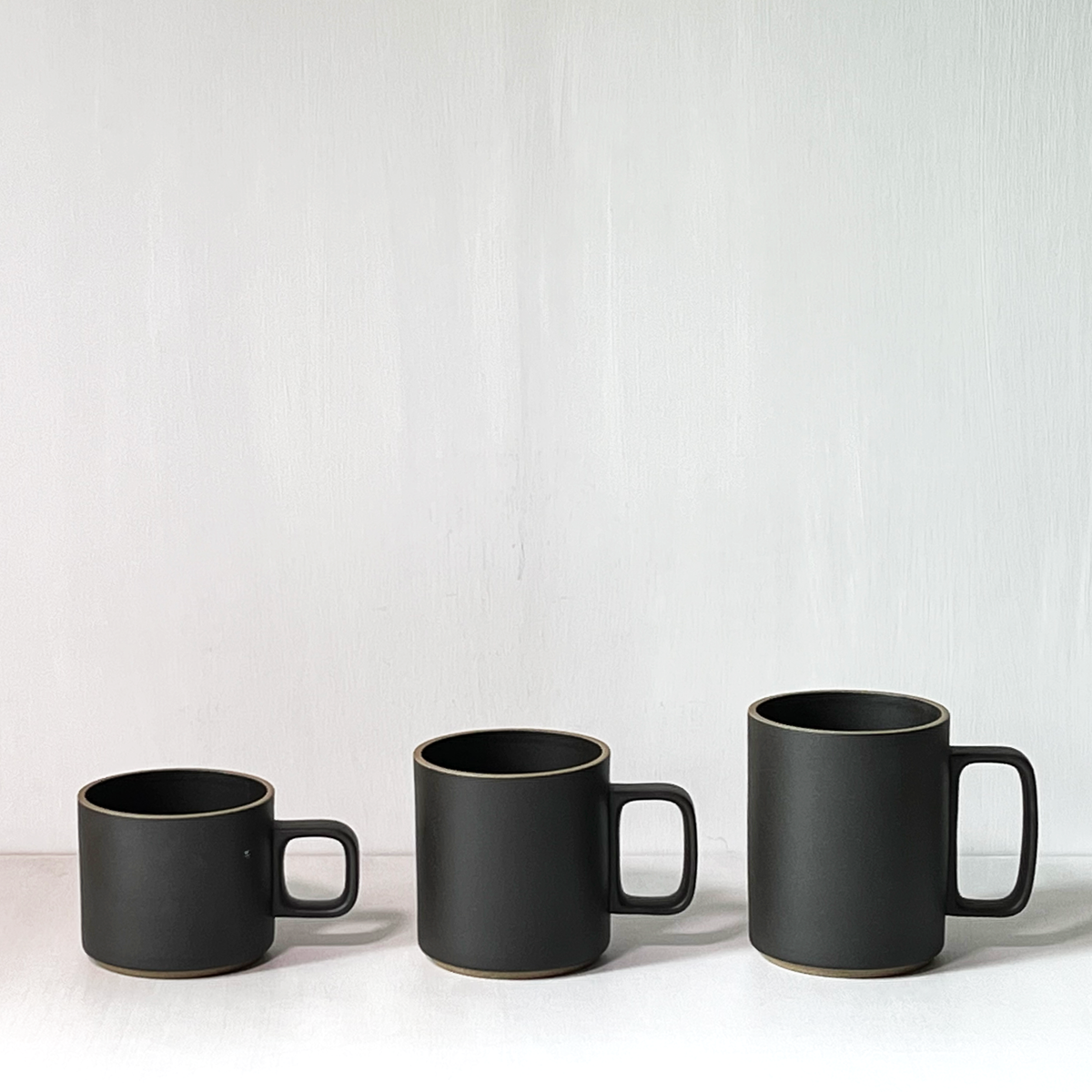 Hasami Porcelain Mug, Dark Brown