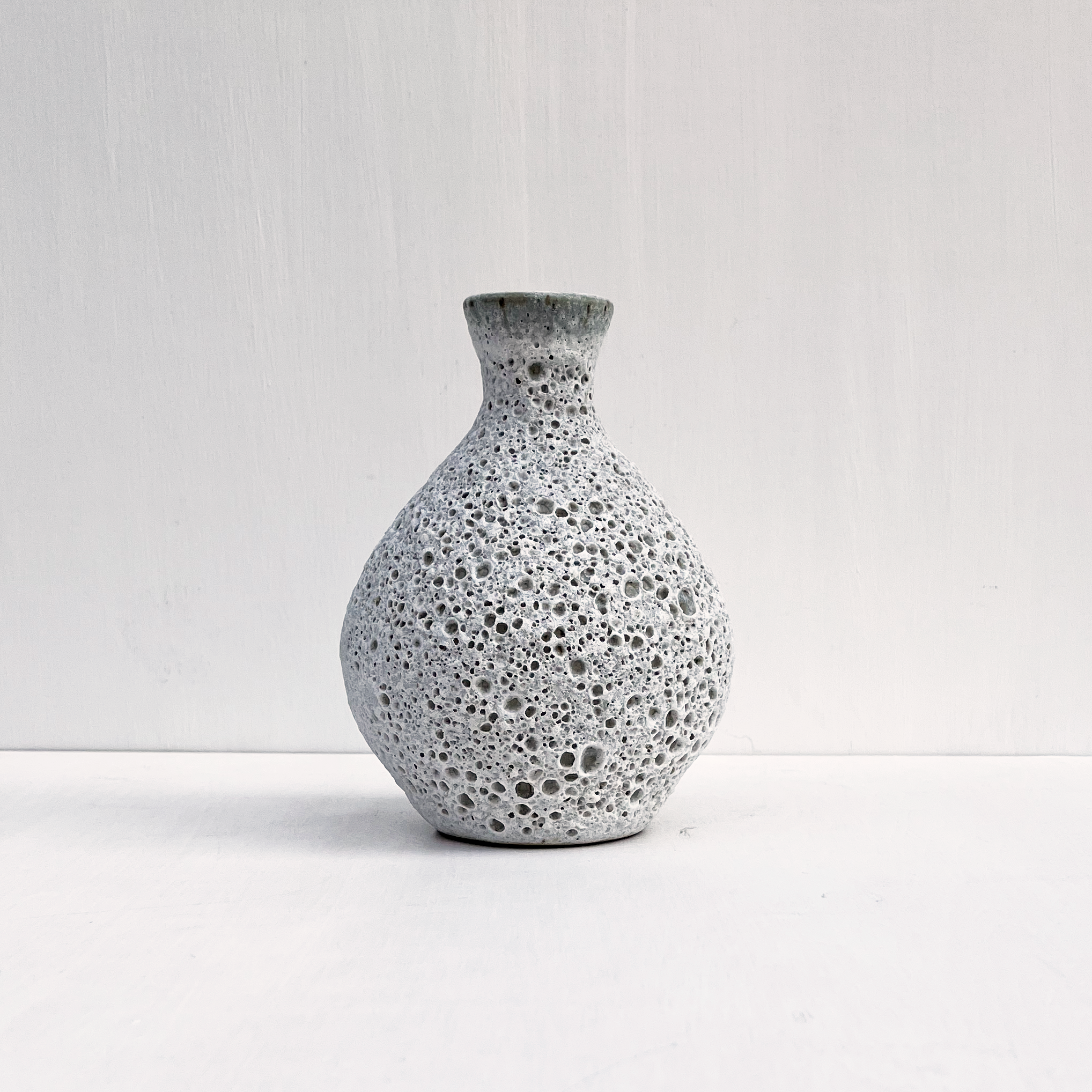 Coral Vase, Wide, White