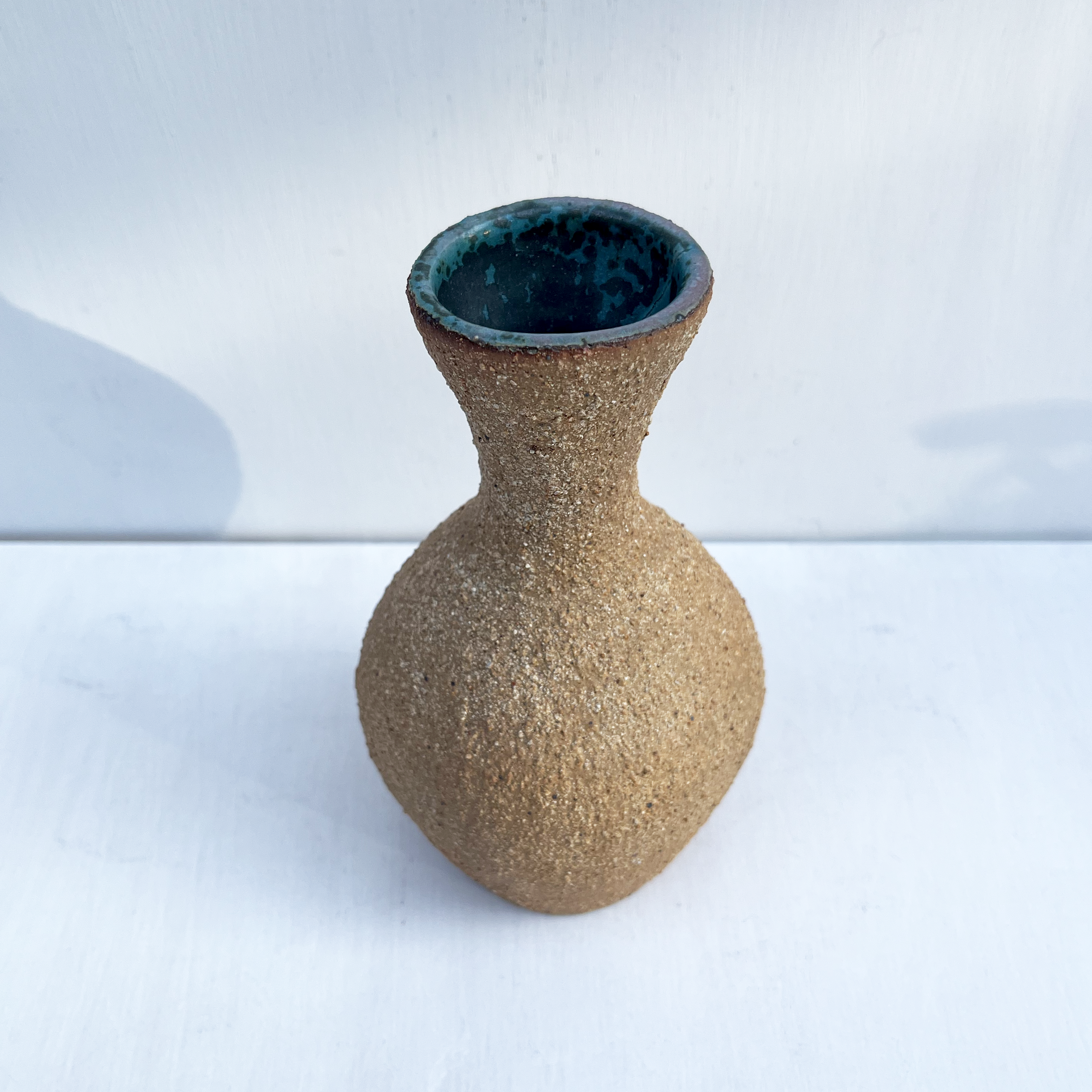 Speckled Vase, Sand