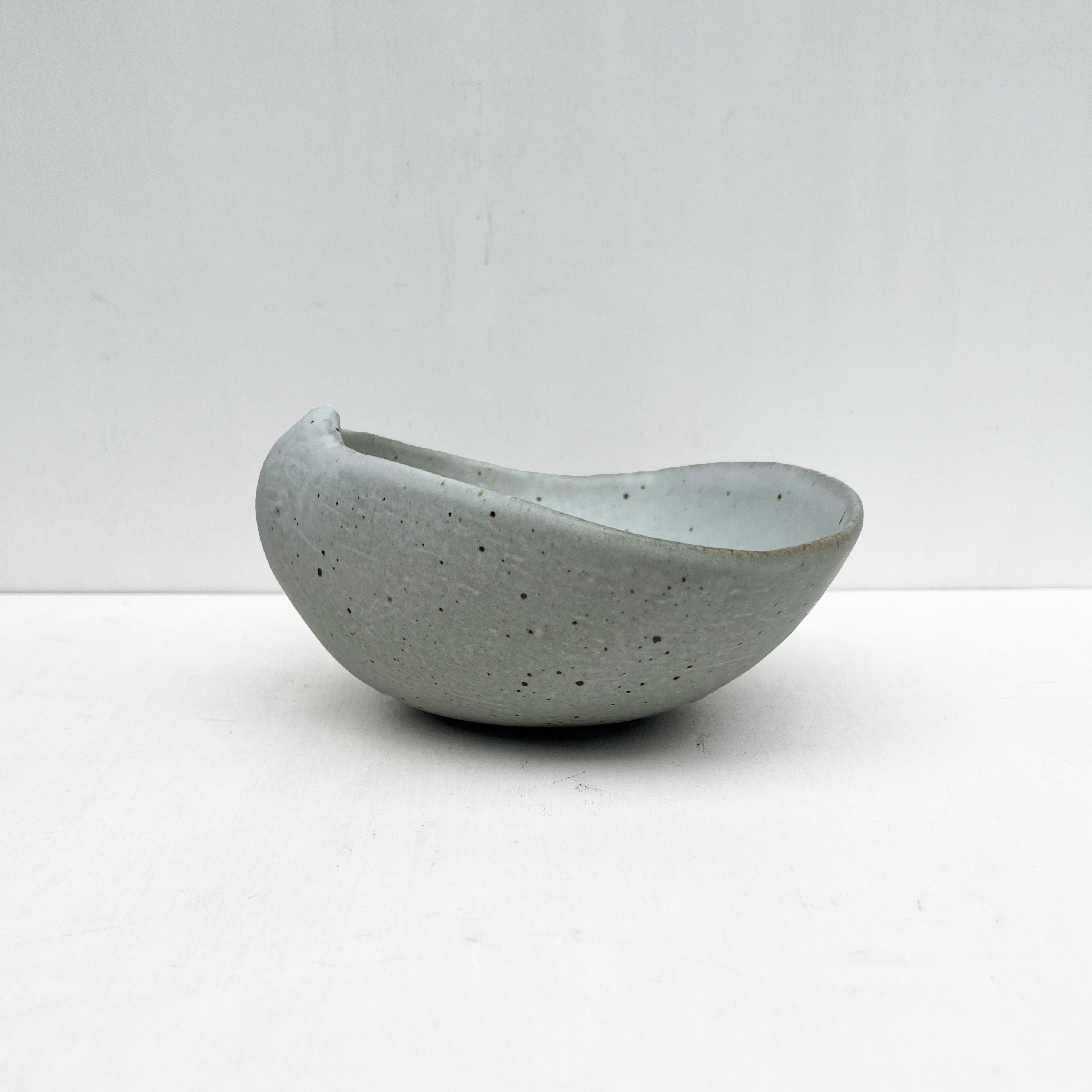 Small White Shell Nesting Bowl, Set of 3