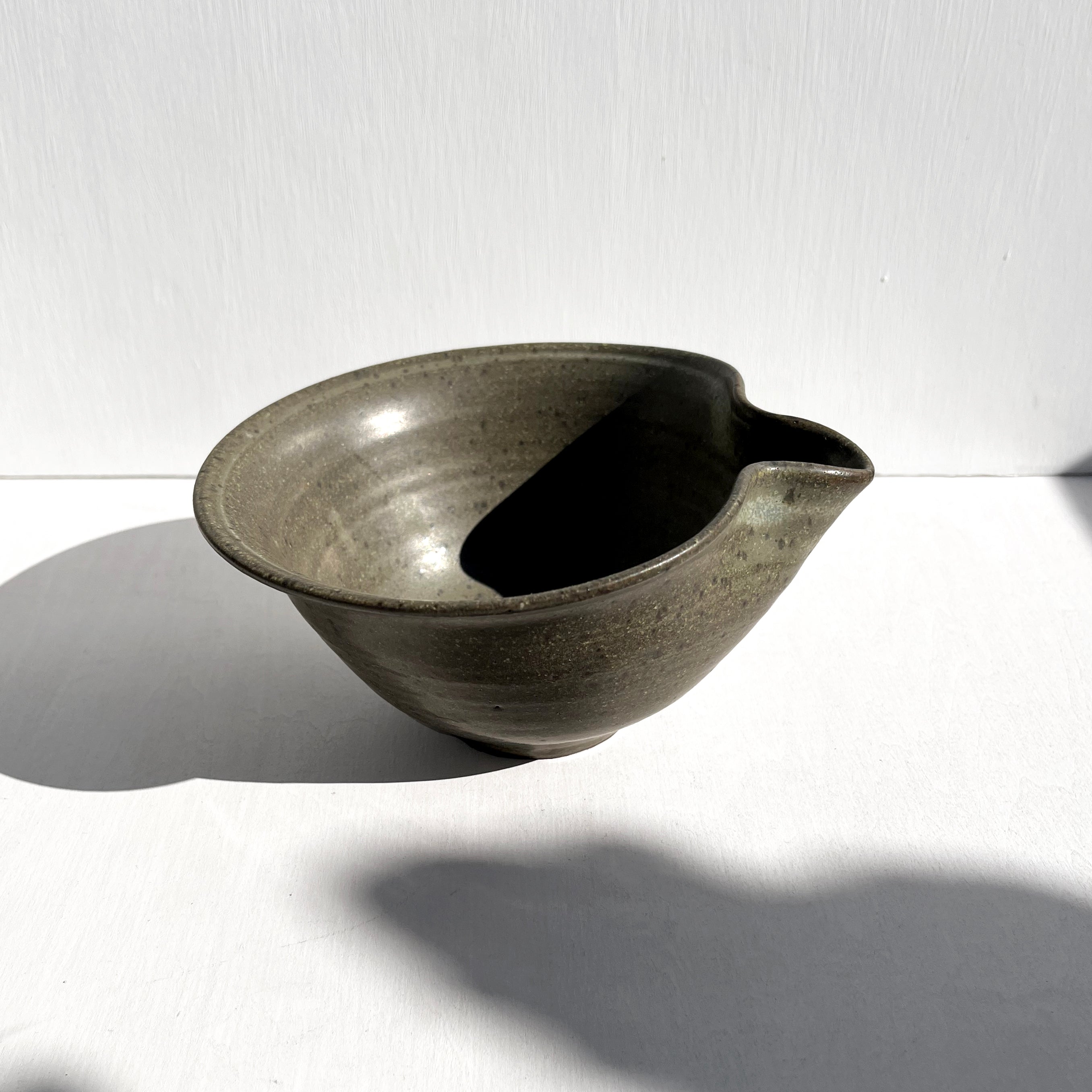 Brown Grey Matcha Bowl with Spout