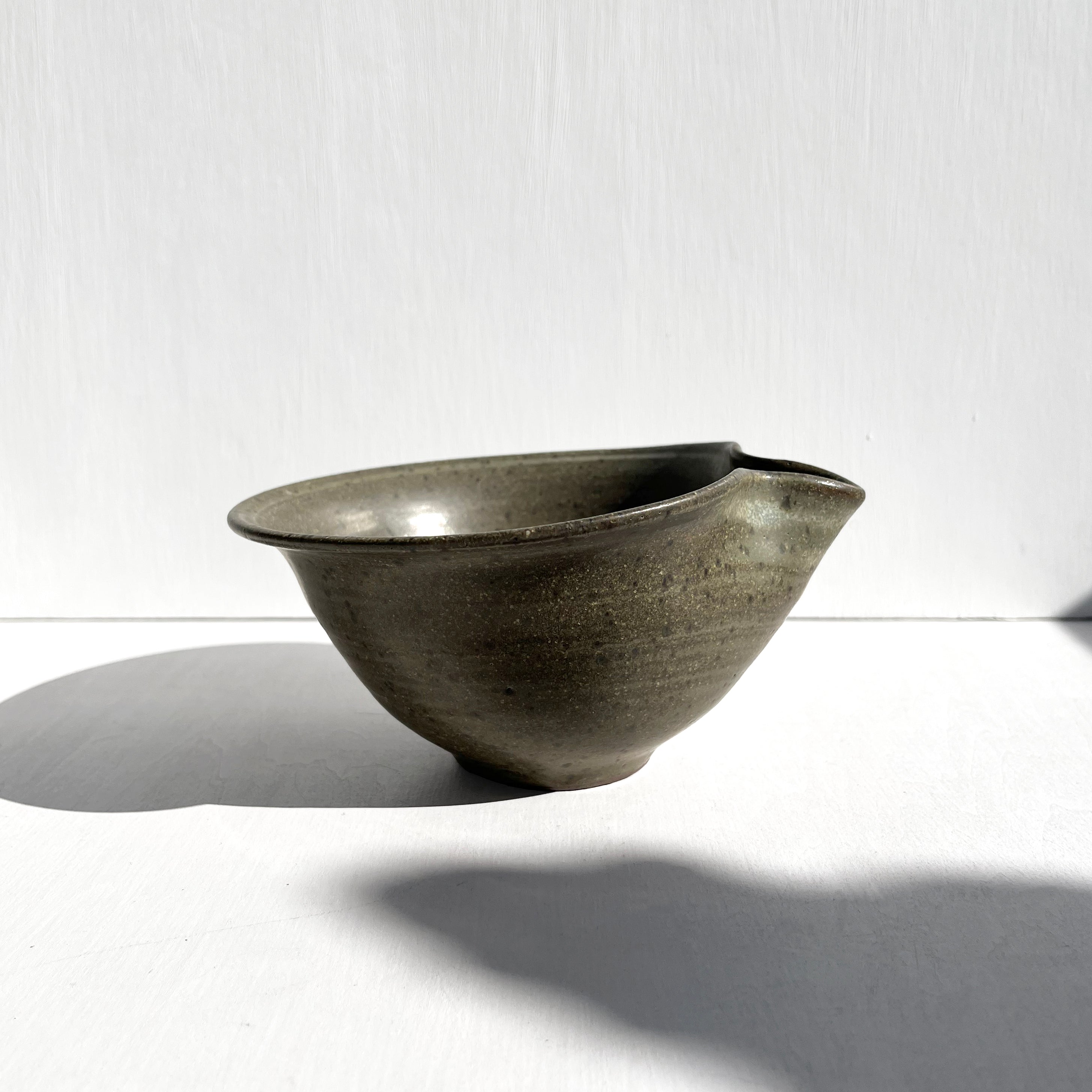 Brown Grey Matcha Bowl with Spout
