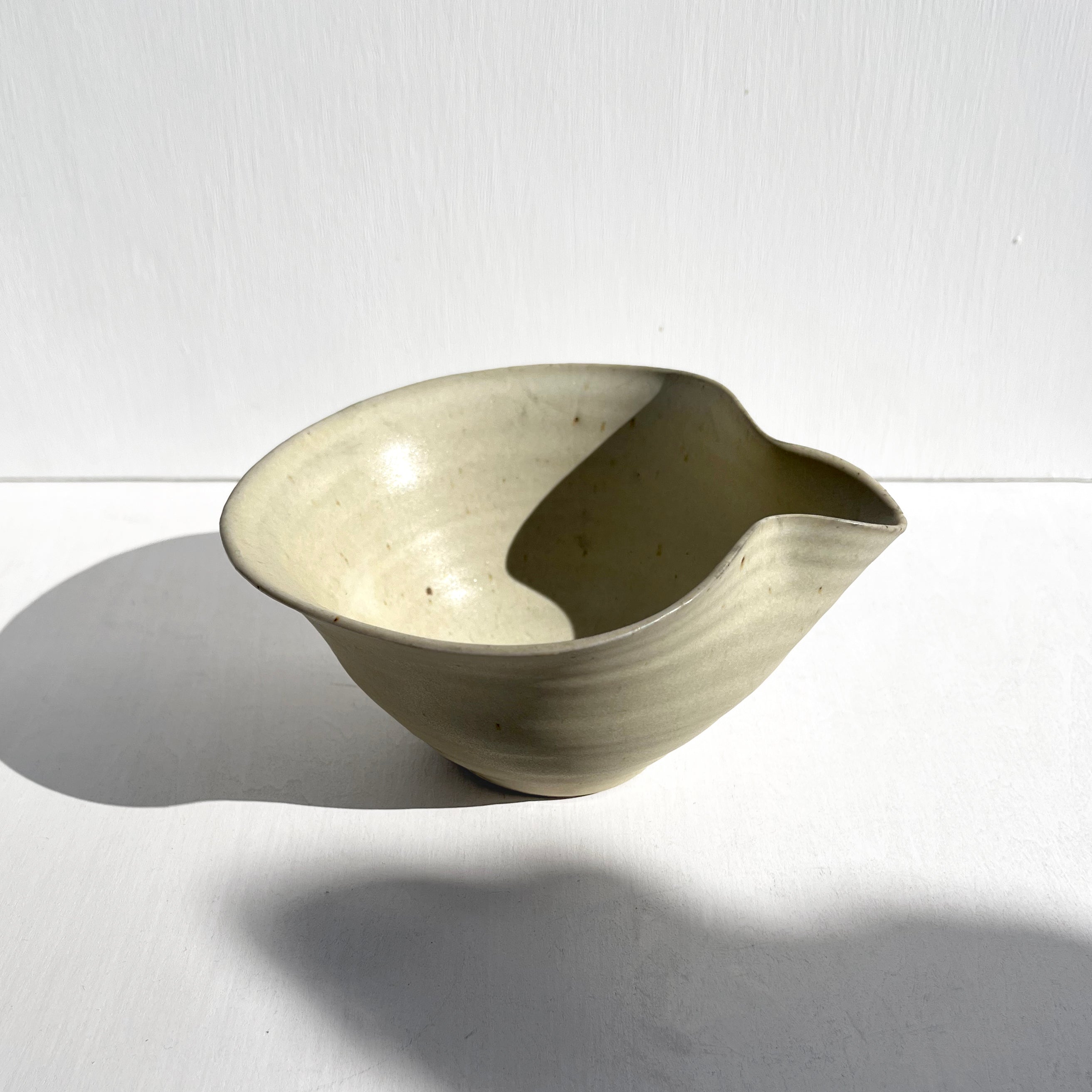 Pale Yellow Matcha Bowl with Spout