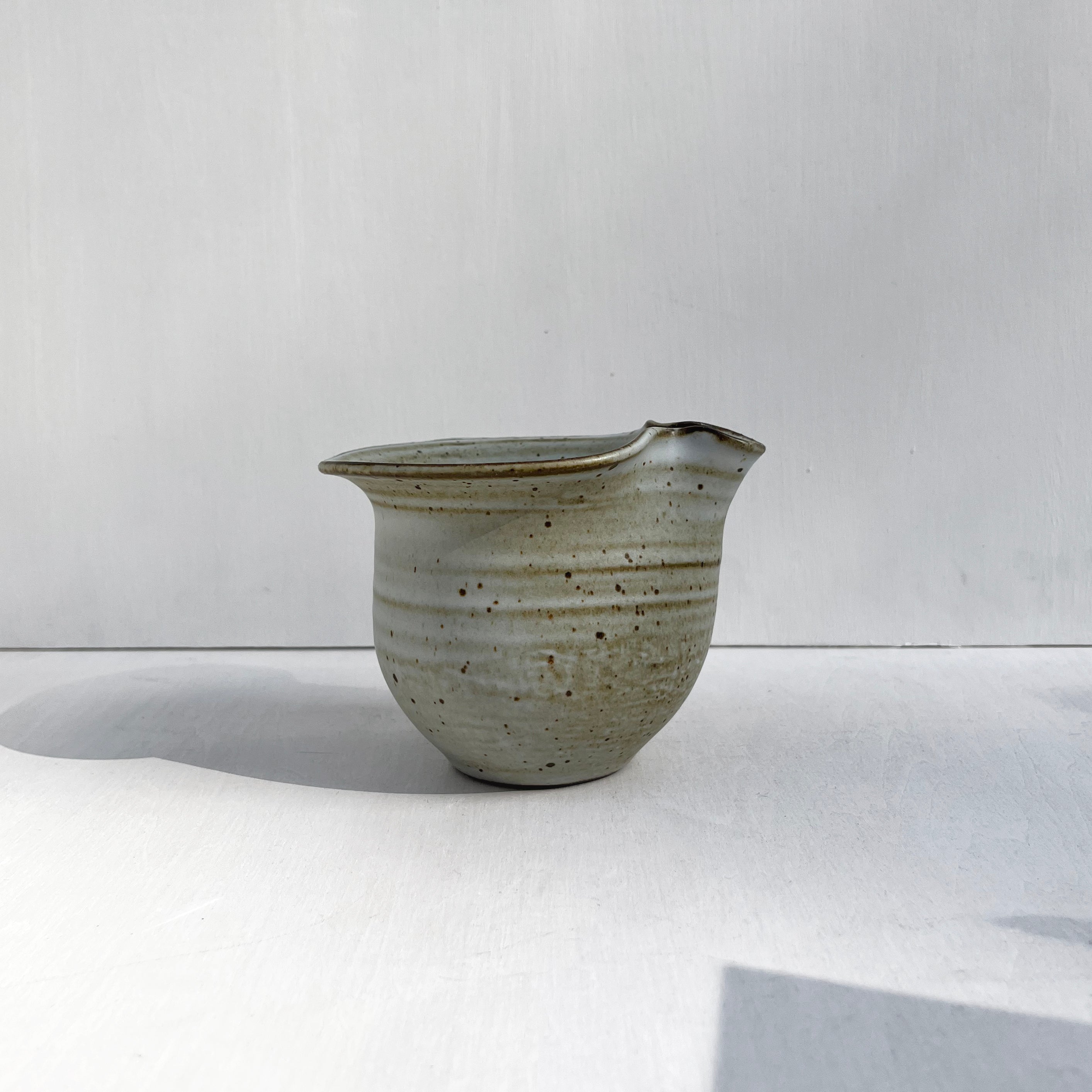 Small Pourer, Natural