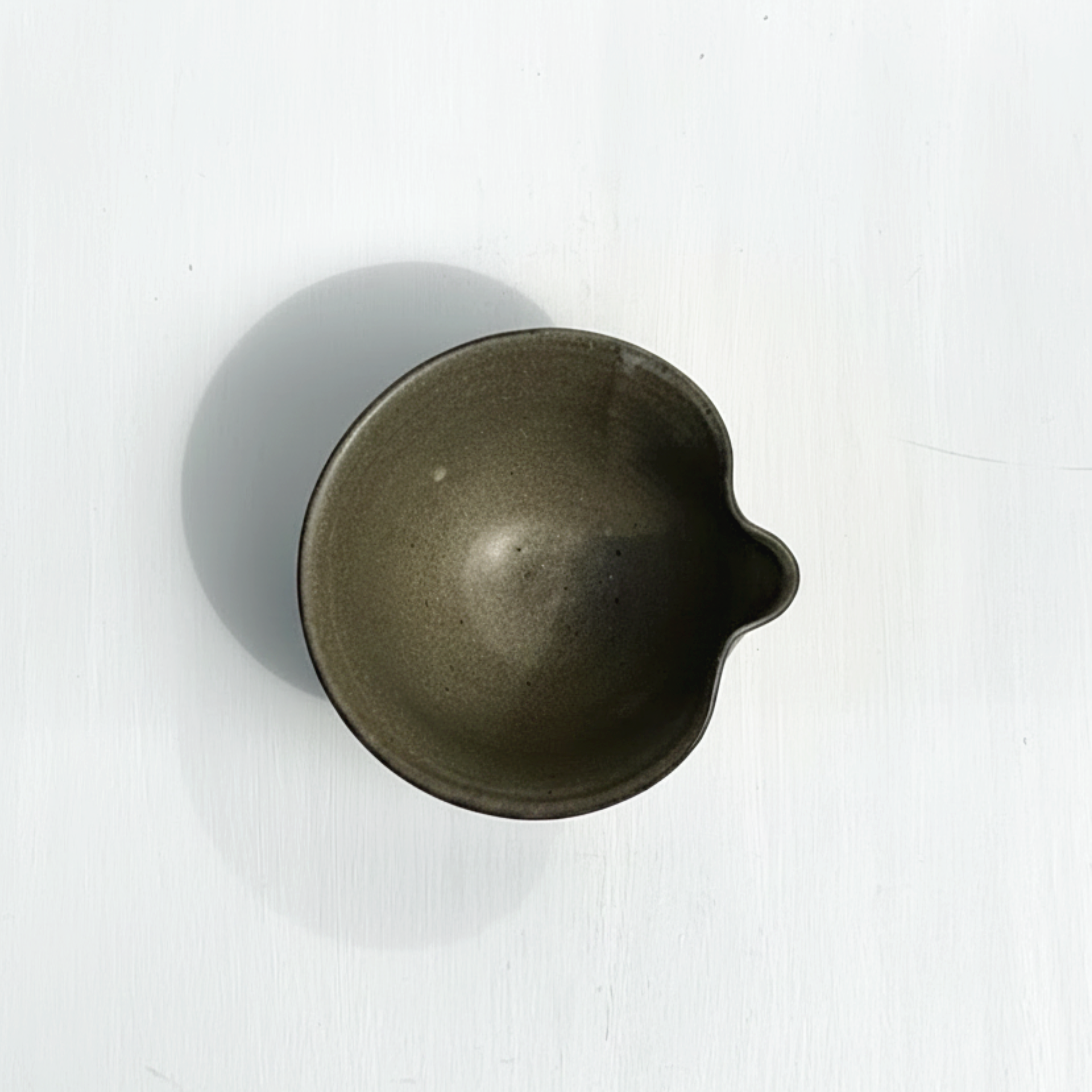 Dark Grey Matcha Bowl with Spout