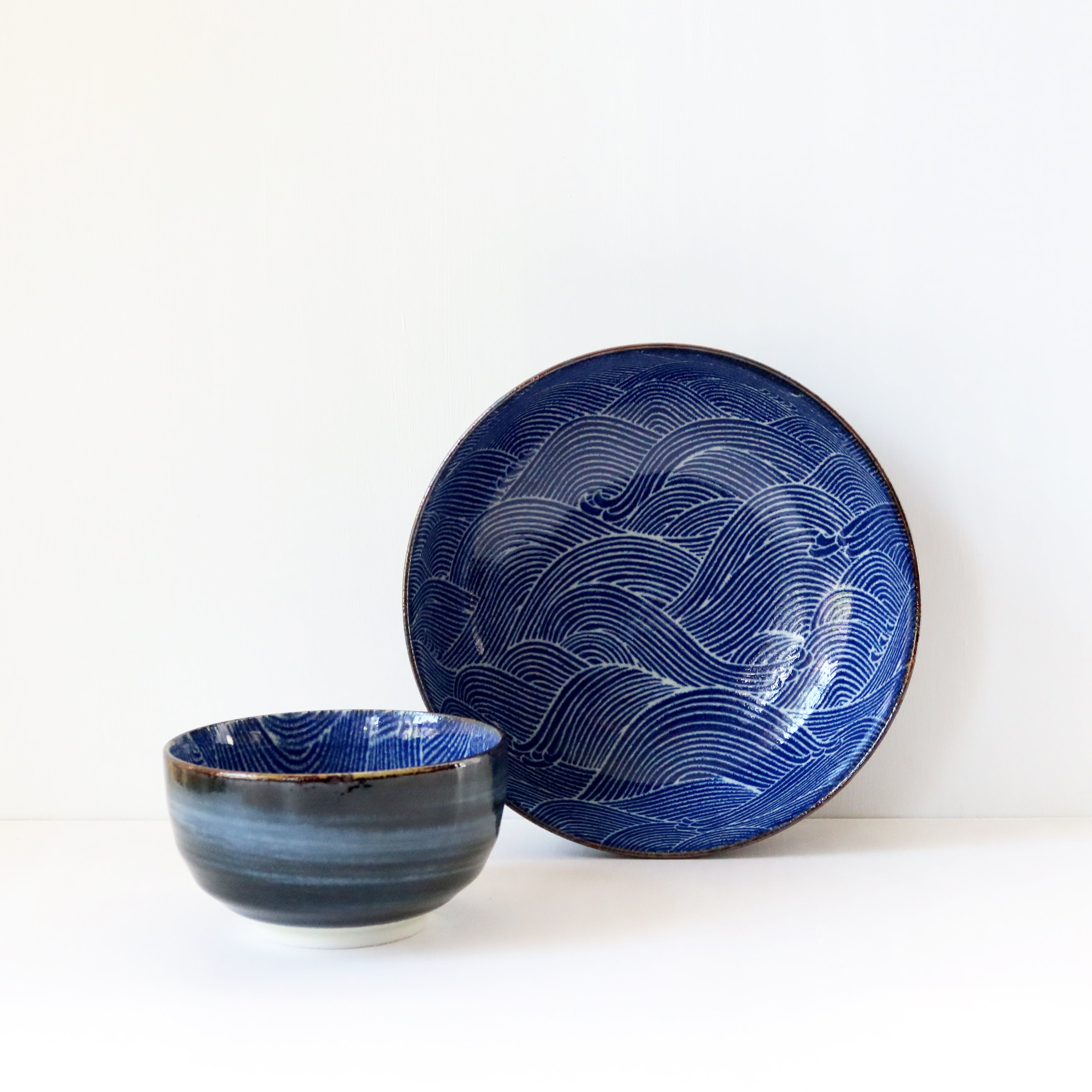 Stormy Waves Serving Bowl
