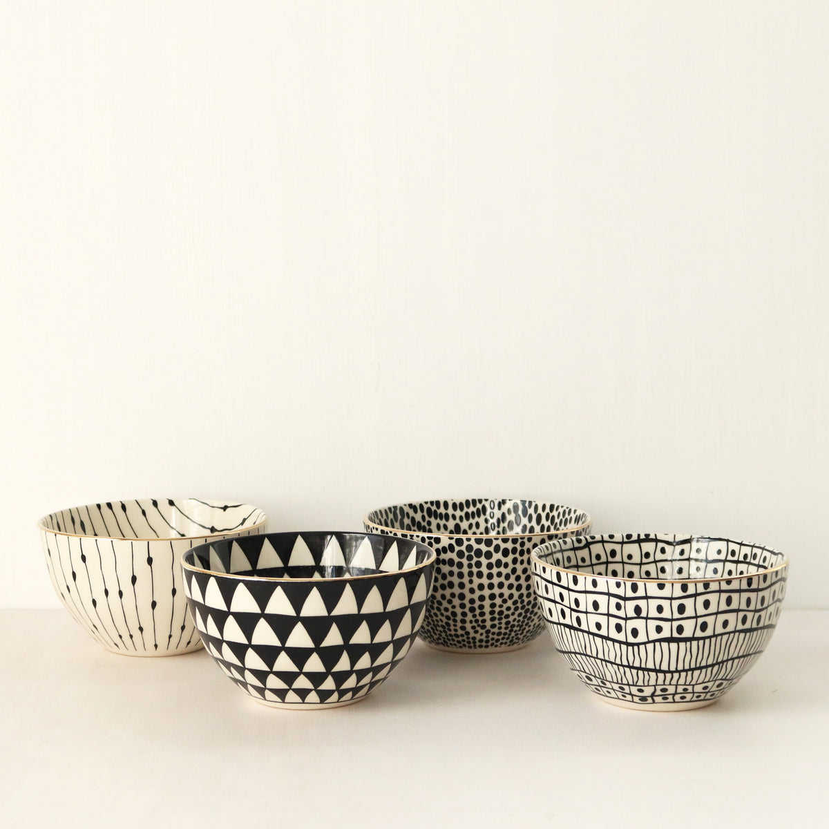 Black & White Stoneware Bowls, Set of 4