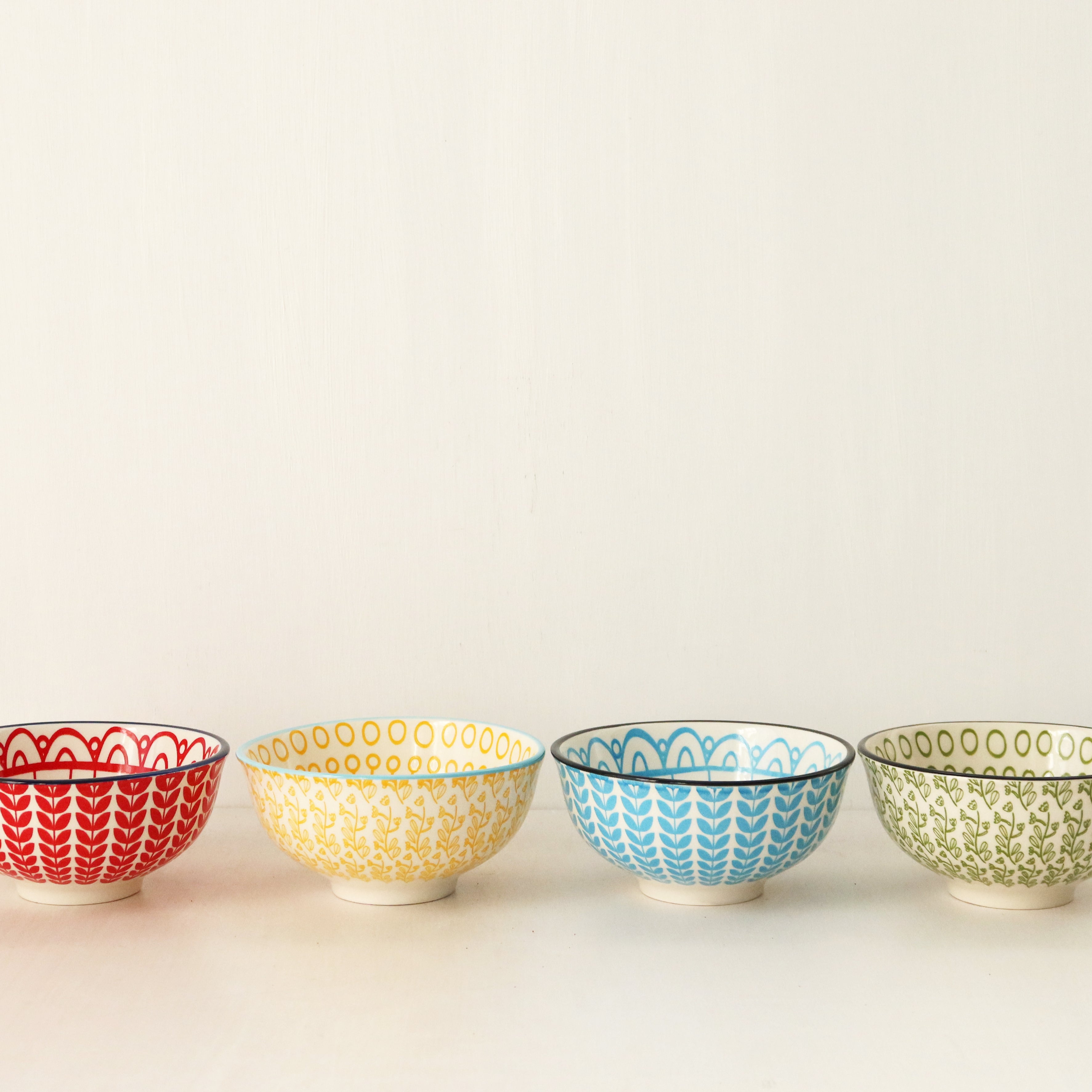 Vines Stoneware Bowls, Set of 4