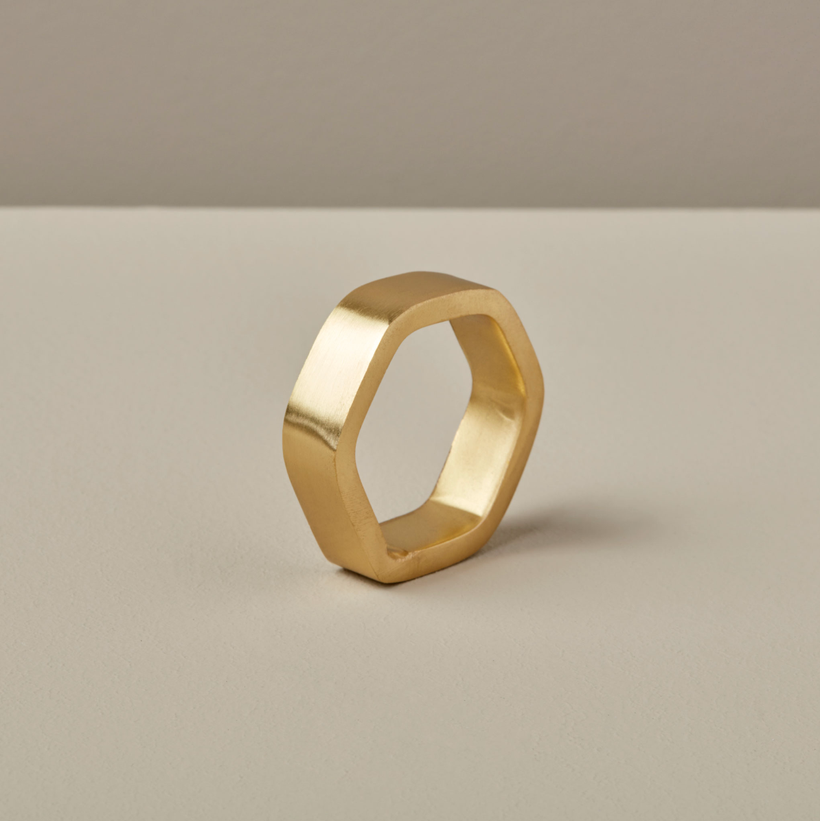 Hexagon Napkin Rings in Gold, Set of 4
