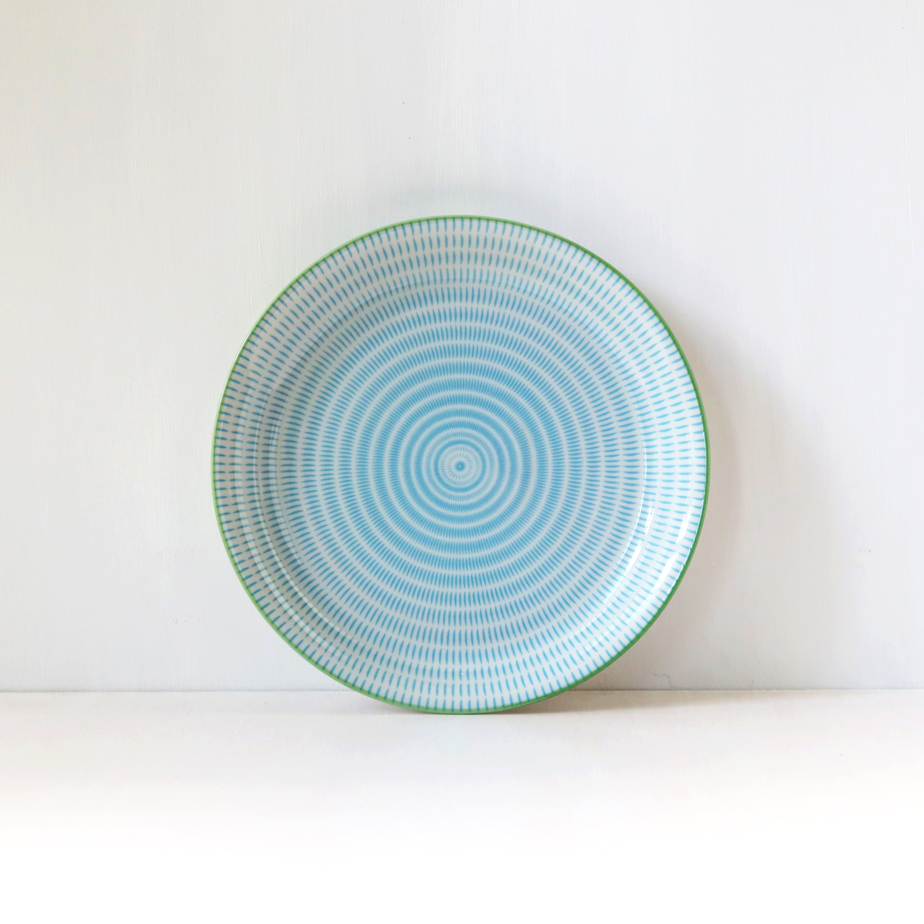 Hypnotic Dinner Plate