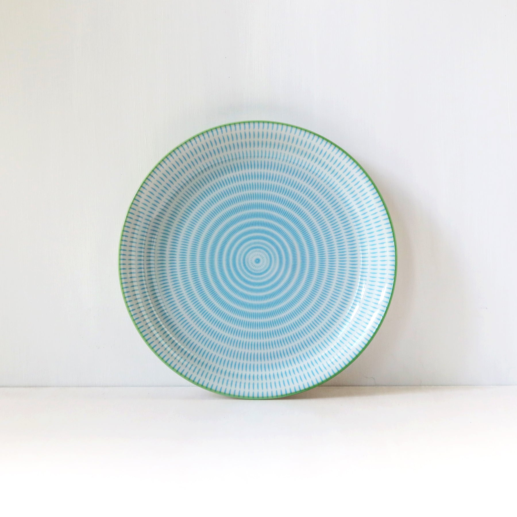 Hypnotic Dinner Plate